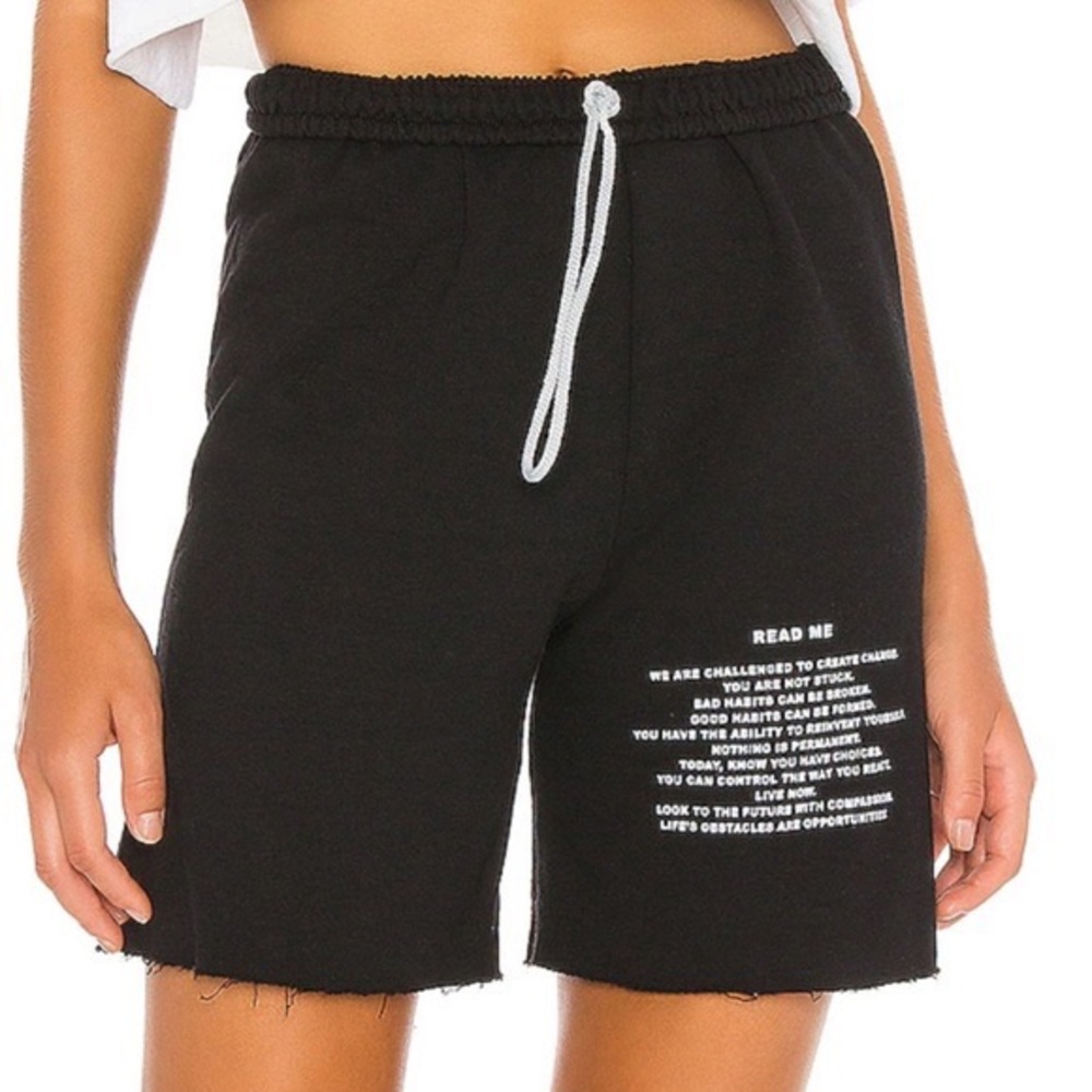 Boys Lie Read Me V2 Black Sweatshorts